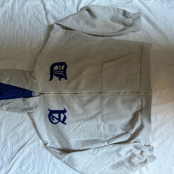 Adika oversized zip up hoodie - Picture 2 of 4